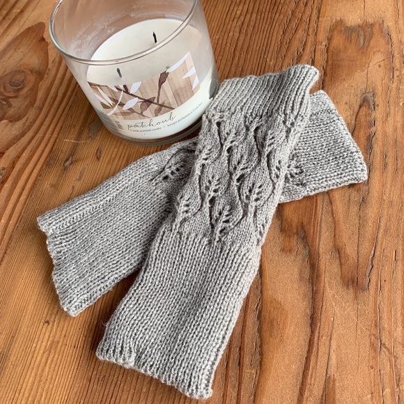 ✨OPEN WEAVE KNIT ARM WARMER/FINGERLESS GLOVES W/THUMBHOLES - Picture 1 of 4